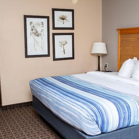 AmericInn by Wyndham Aberdeen Event Center Buitenkant foto