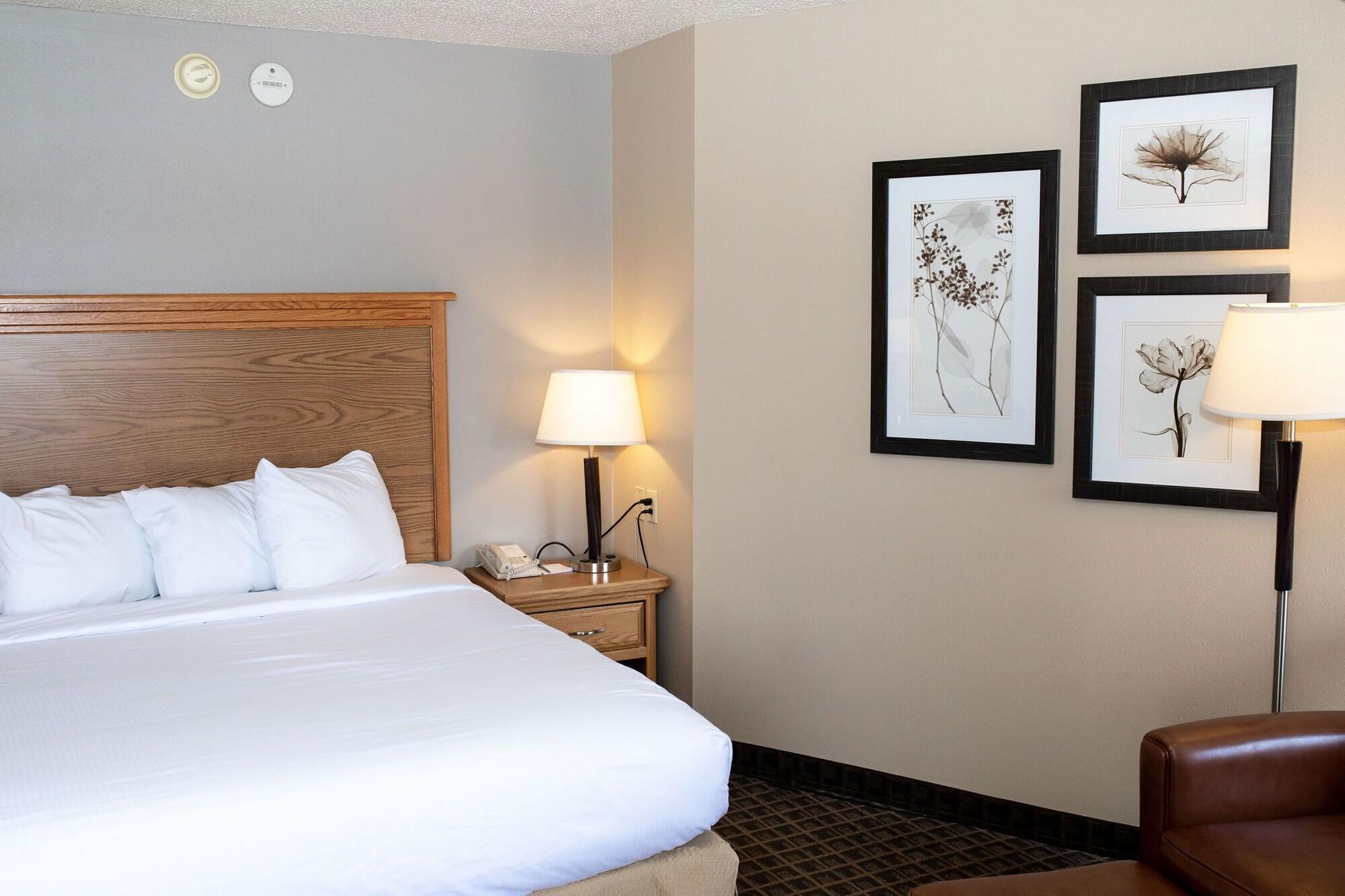 AmericInn by Wyndham Aberdeen Event Center Buitenkant foto