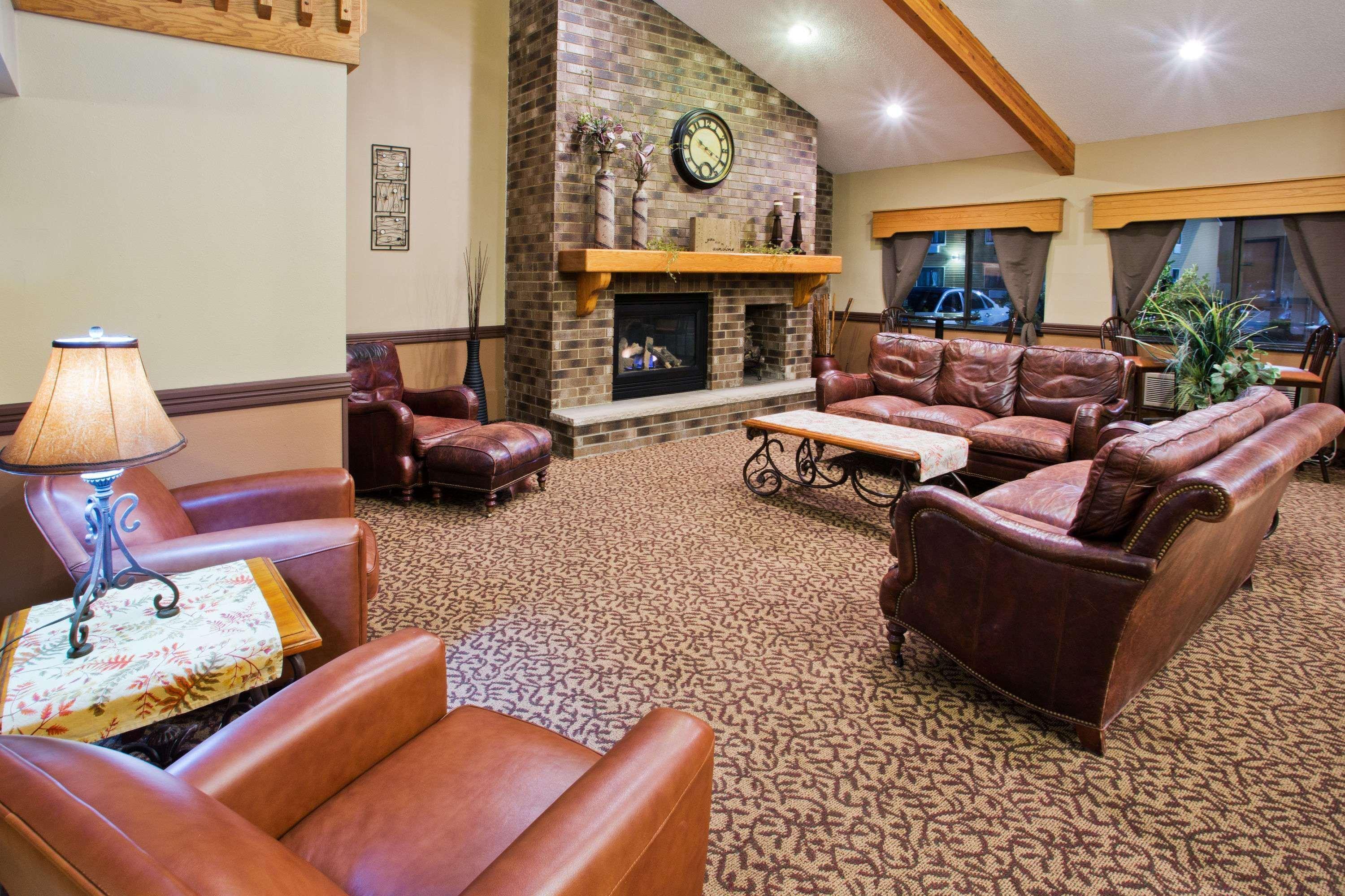 AmericInn by Wyndham Aberdeen Event Center Buitenkant foto