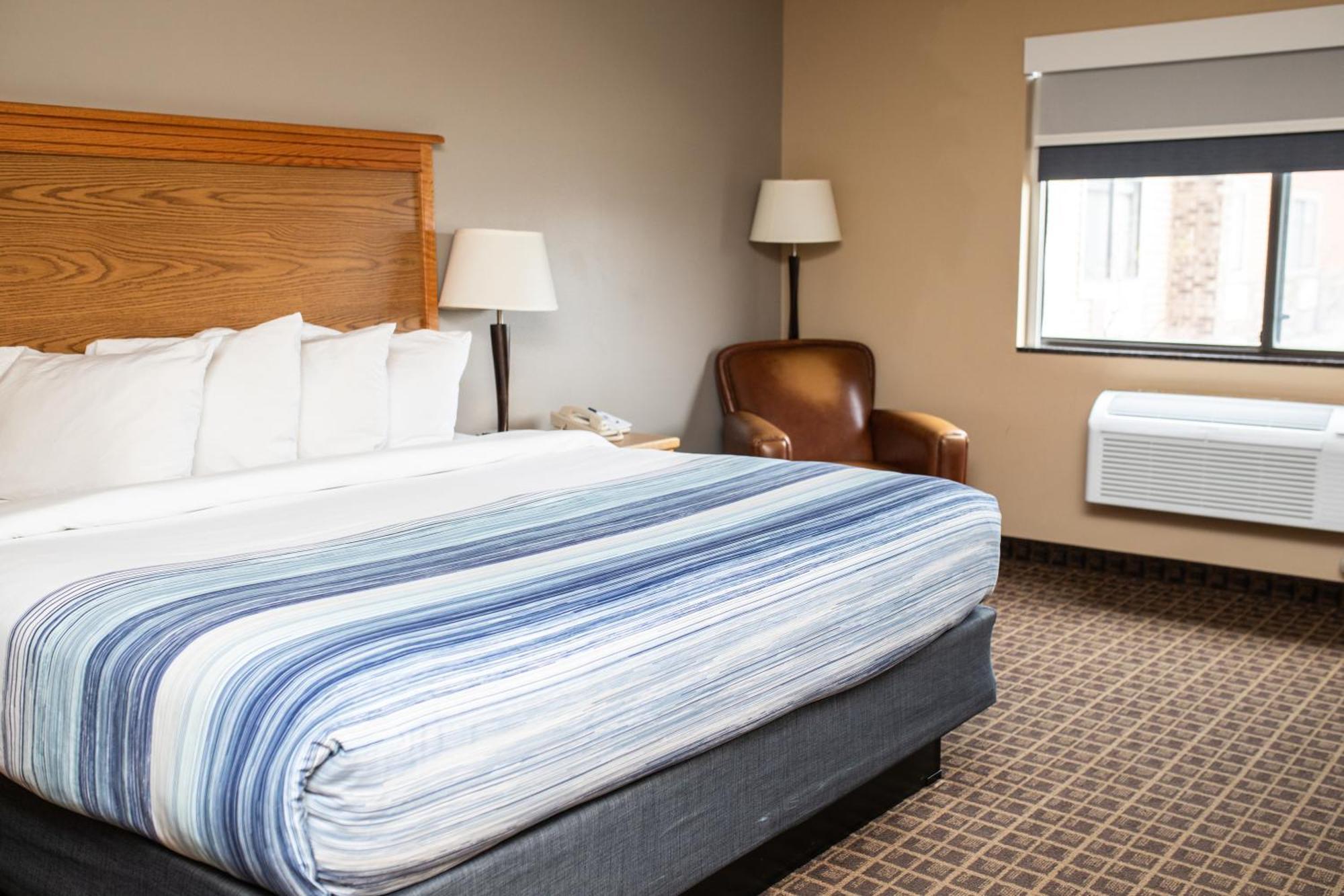 AmericInn by Wyndham Aberdeen Event Center Buitenkant foto
