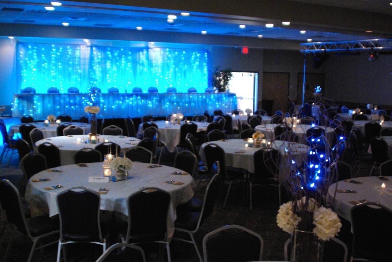 AmericInn by Wyndham Aberdeen Event Center Buitenkant foto